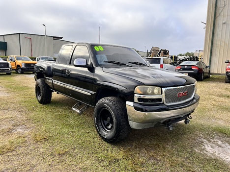 2000 GMC SIERRA 1500 2WD 1/2 Ton Pickup Truck #2689