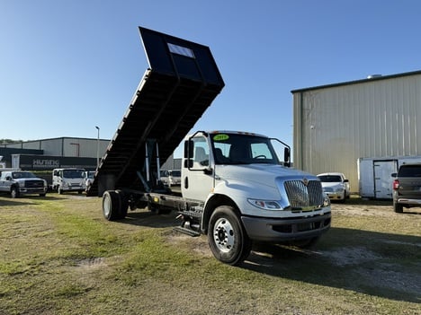 2019 INTERNATIONAL MV 24' Flatbed Dump Truck #2695