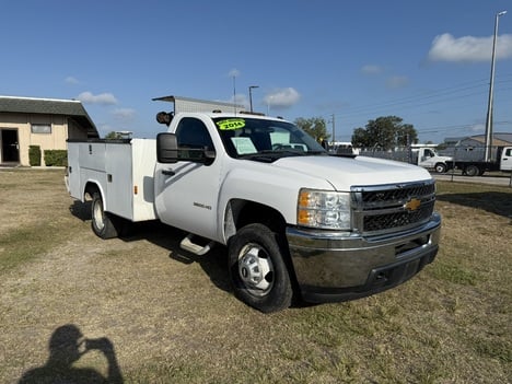 2014 CHEVROLET 3500 9' Service - Utility Truck #2696