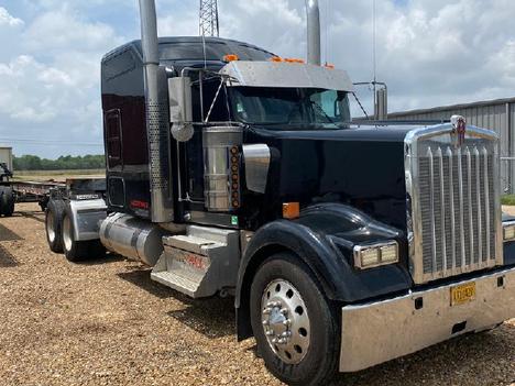 2019 KENWORTH W900 Sleeper