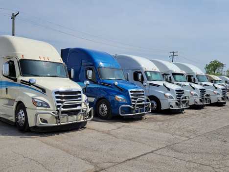 2020 FREIGHTLINER CASCADIA Sleeper