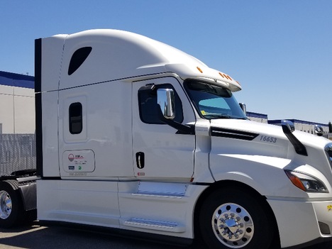 2018 FREIGHTLINER CASCADIA Sleeper