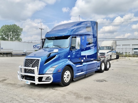 2019 VOLVO 760 Single Axle Sleeper