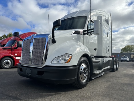 2020 KENWORTH T680 Sleeper