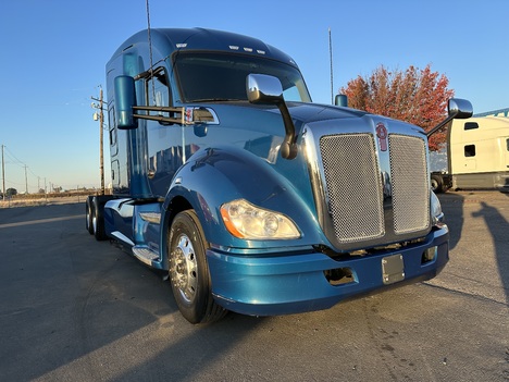 2020 KENWORTH T680 Single Axle Sleeper