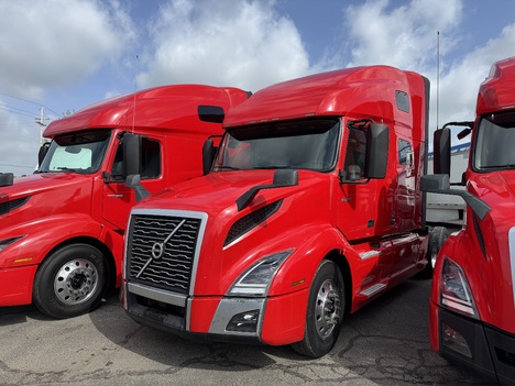 2021 VOLVO VNL 760 Sleeper