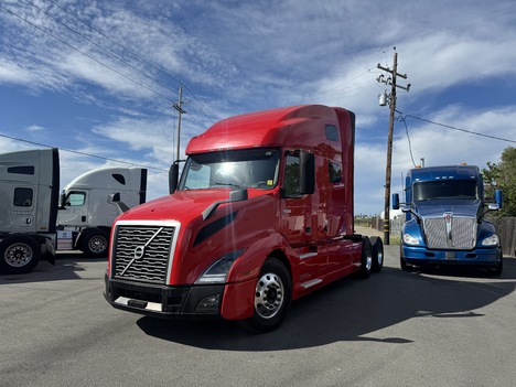 2021 VOLVO VNL 760 Sleeper