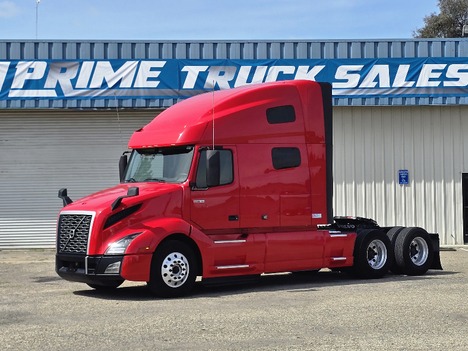2021 VOLVO VNL 760 Sleeper