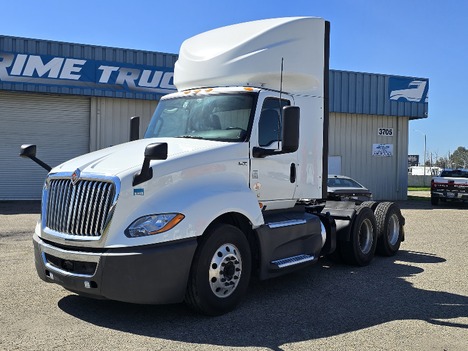 2020 INTERNATIONAL LT Daycab