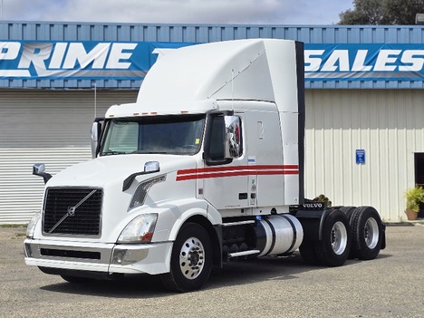 2017 VOLVO VNL64T430 Heavy Duty Truck