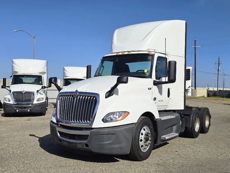 2021 INTERNATIONAL LT Daycab