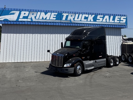 2022 PETERBILT 579 Sleeper