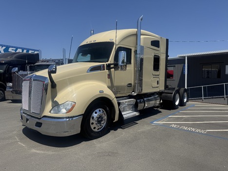 2020 KENWORTH T680 Sleeper