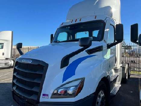 2022 FREIGHTLINER 126 DAYCab Daycab