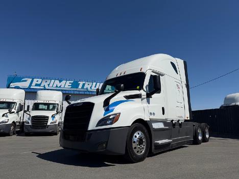 2021-freightliner-cascadia-126-sleeper #2046