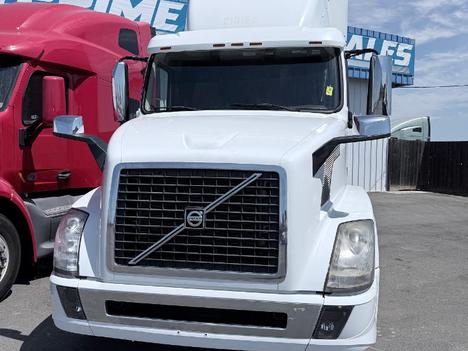 2017 VOLVO 2017 Sleeper