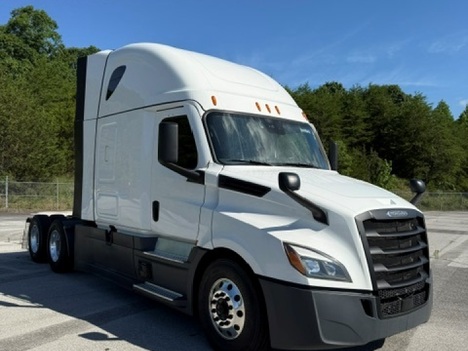 2024 FREIGHTLINER CASCADIA 126 Sleeper