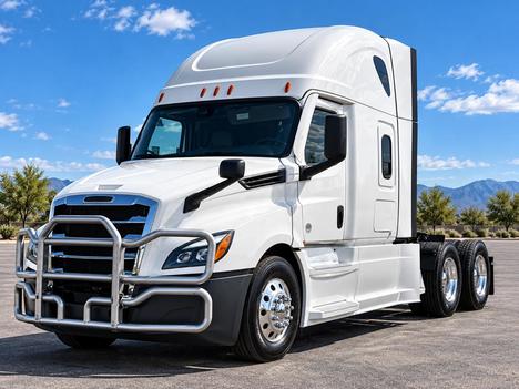 2023 FREIGHTLINER CASCADIA 126 Sleeper