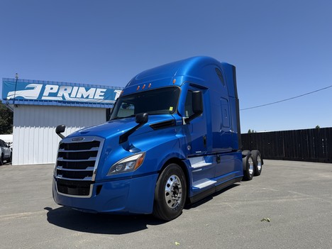 2022-freightliner-cascadia-sleeper #2107