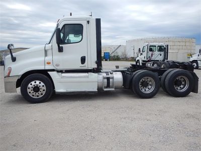 USED 2012 FREIGHTLINER CASCADIA 125 DAYCAB TRUCK #2878-5