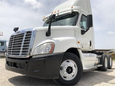 USED 2012 FREIGHTLINER CASCADIA 125 DAYCAB TRUCK #2881-3