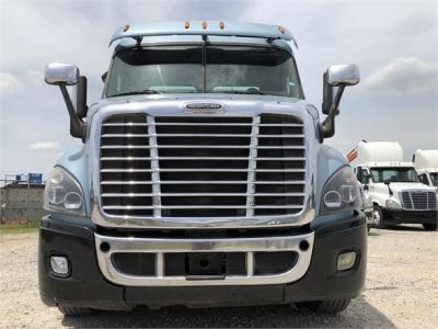 USED 2015 FREIGHTLINER CASCADIA 113 DAYCAB TRUCK #2882-2
