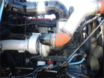 USED 2002 KENWORTH T800 DAYCAB TRUCK #2900-14