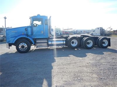 USED 2002 KENWORTH T800 DAYCAB TRUCK #2900-5