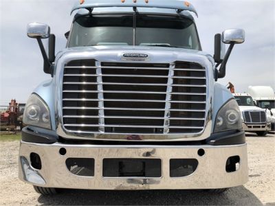 USED 2014 FREIGHTLINER CASCADIA 113 DAYCAB TRUCK #2906-2