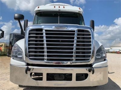 USED 2016 FREIGHTLINER CASCADIA 125 CAB CHASSIS TRUCK #3044-2