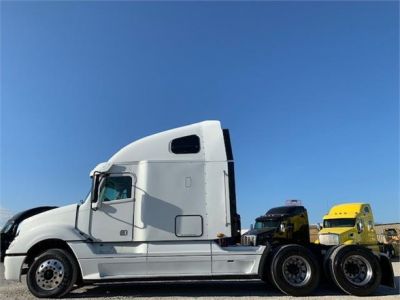 USED 2013 FREIGHTLINER COLUMBIA 120 GLIDER KIT TRUCK #3062-5
