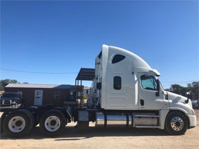 USED 2012 FREIGHTLINER CASCADIA 125 DAYCAB TRUCK #3075-4