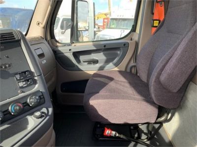 USED 2014 FREIGHTLINER CASCADIA 125 DAYCAB TRUCK #3250-20