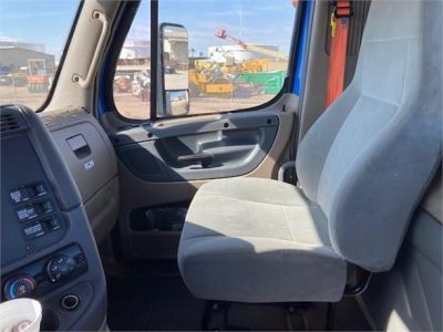 USED 2017 FREIGHTLINER CASCADIA 125 DAYCAB TRUCK #3361-19