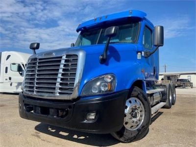USED 2017 FREIGHTLINER CASCADIA 125 DAYCAB TRUCK #3361-3