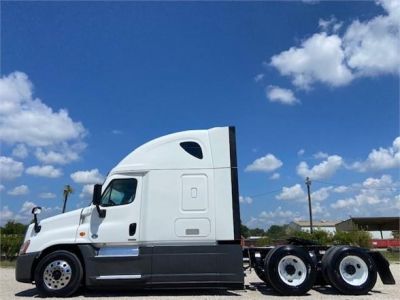 USED 2018 FREIGHTLINER CASCADIA 125 SLEEPER TRUCK #3445-5