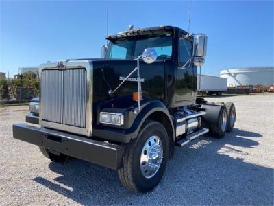 USED 2017 WESTERN STAR 4900 GLIDER KIT TRUCK #3448-3