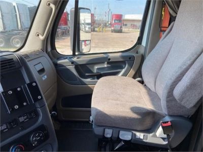 USED 2018 FREIGHTLINER CASCADIA 125 SLEEPER TRUCK #3462-20