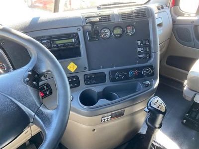 USED 2017 FREIGHTLINER CASCADIA 125 SLEEPER TRUCK #3469-18