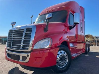 USED 2017 FREIGHTLINER CASCADIA 125 SLEEPER TRUCK #3472-3