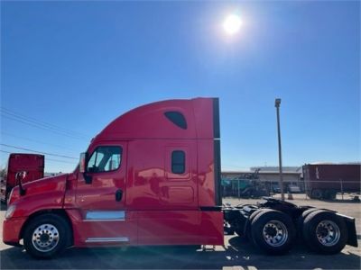 USED 2017 FREIGHTLINER CASCADIA 125 SLEEPER TRUCK #3472-5