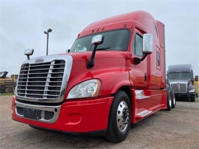 USED 2017 FREIGHTLINER CASCADIA 125 SLEEPER TRUCK #3478-3