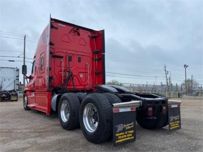 USED 2017 FREIGHTLINER CASCADIA 125 SLEEPER TRUCK #3478-5