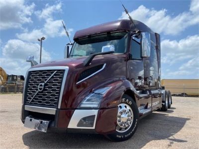 USED 2019 VOLVO VNL64T740 SLEEPER TRUCK #3486-3