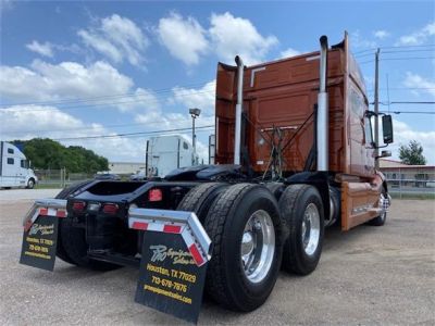 USED 2019 VOLVO VNL64T740 SLEEPER TRUCK #3487-8