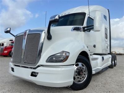 USED 2017 KENWORTH T680 SLEEPER TRUCK #3497-3