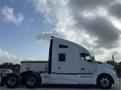 USED 2017 KENWORTH T680 SLEEPER TRUCK #3497-4