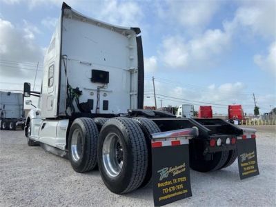 USED 2017 KENWORTH T680 SLEEPER TRUCK #3497-6