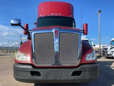 USED 2018 KENWORTH T680 DAYCAB TRUCK #3500-2