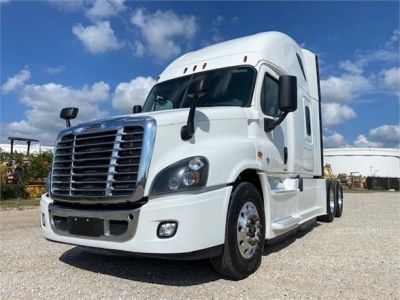 USED 2018 FREIGHTLINER CASCADIA 125 SLEEPER TRUCK #3507-3